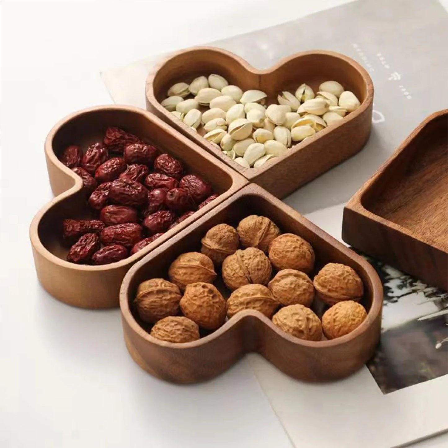 Solid Wood Tray Creative Heart Shaped Walnut Tray For Nuts Fruits Candies Desserts Snacks Jewelry Accessory Home Storage Tray