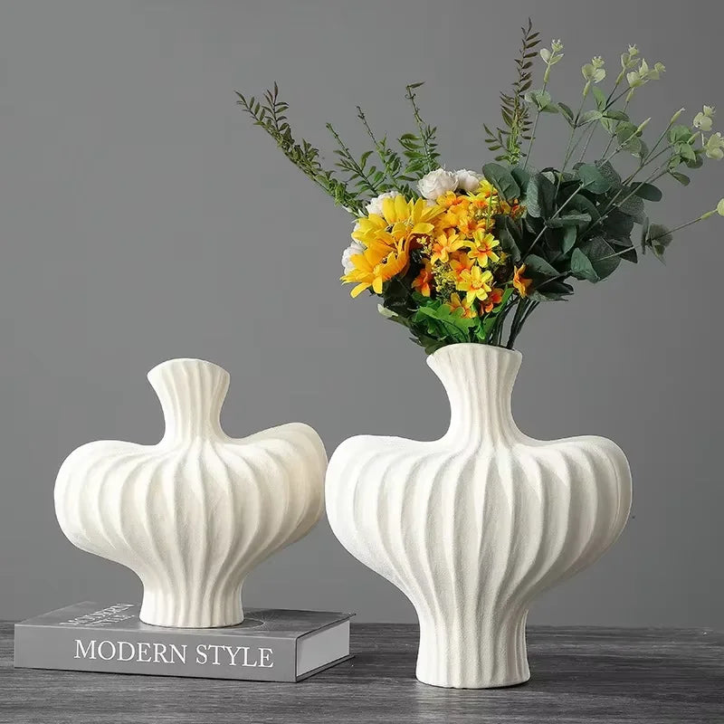 Creative Ceramic Vase Living Room Desktop Ornament Flower Arrangement Dried Flower Retro Decor Vase Home Decor