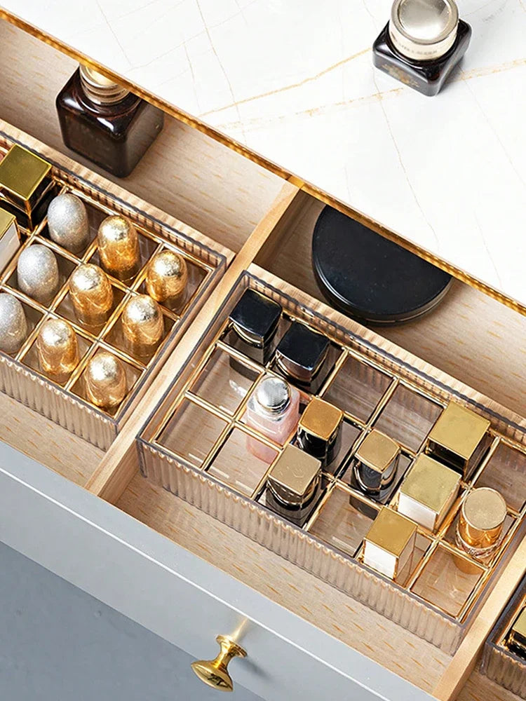 Plastic Make Up Organizer 18 Space Decoration for Dresser Countertop Storage Stand Lipstick Holder Lip Gloss Holder Organizer