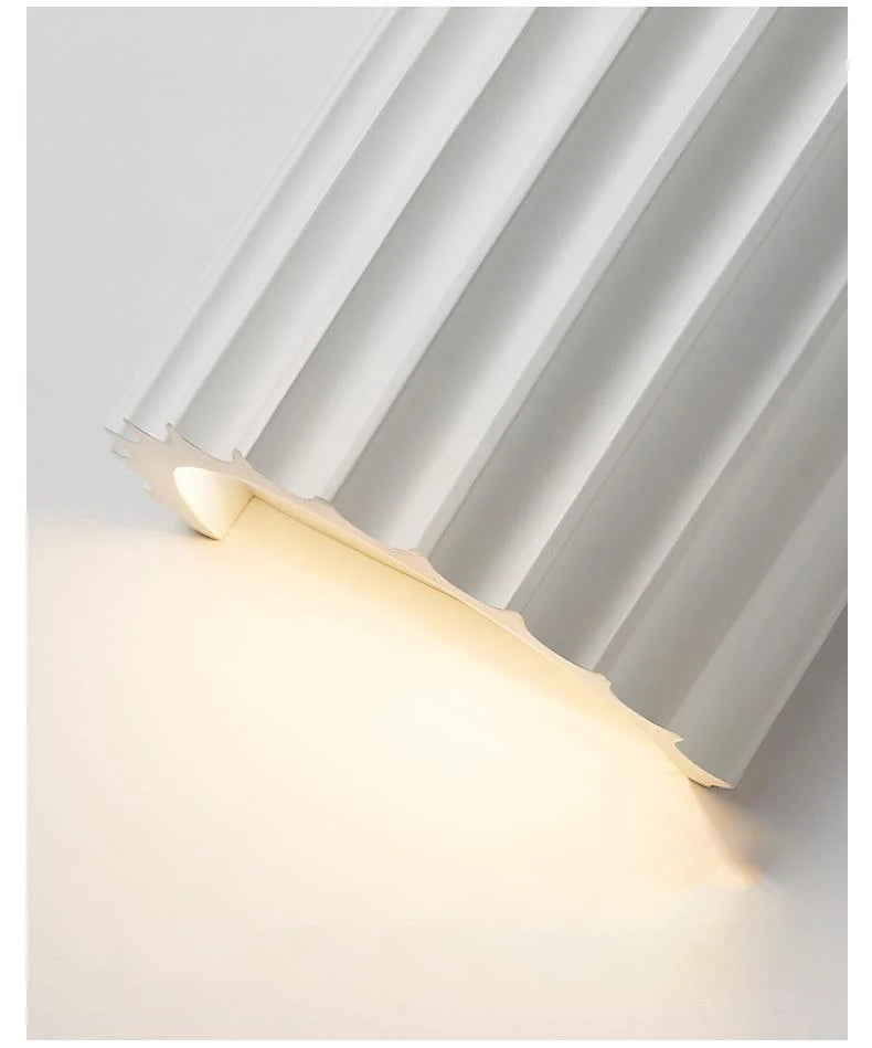 Resin High-end Fashionable Bedroom Living Room Dining Room Wall Lamp Warm Atmosphere Wall Lamp Llighting Balcony Wall Lamp