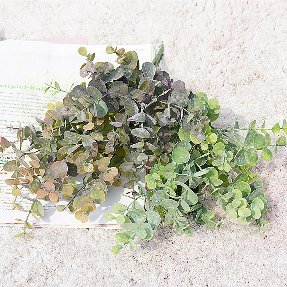 Artificial Plastic Plants Leaves Green Eucalyptus Branch Diy Garden Home Christmas Wedding Vase for Decoration Faux Fake Flowers