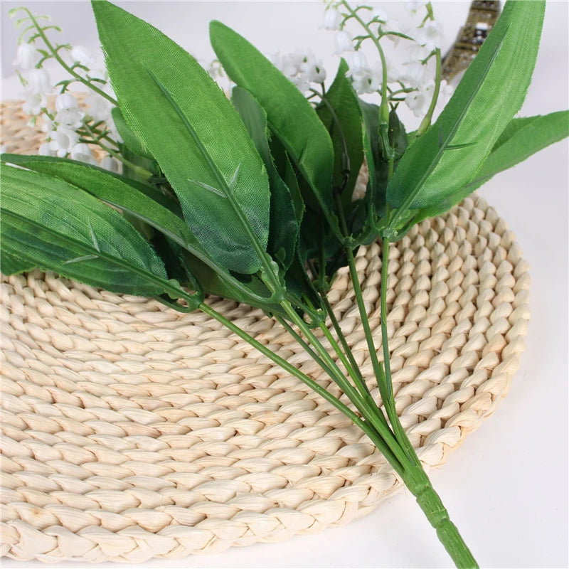 7 Branch White Artificial Lily of the Valley Flower Gift Silk Fake Flower Lily Bouquet for Home Office Wedding Party Decor Flore