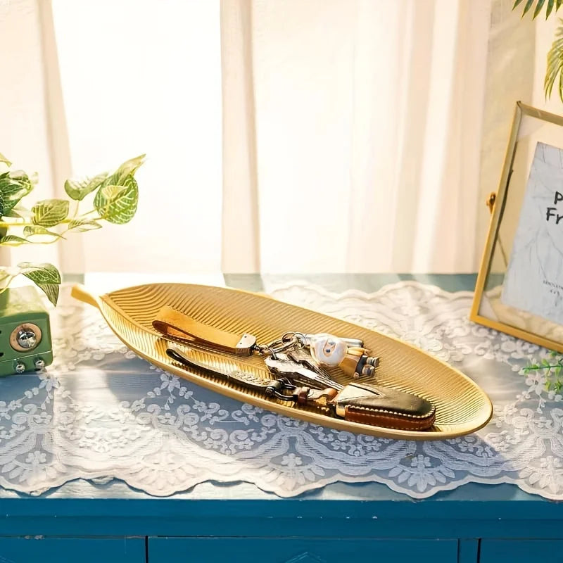 Nordic Wooden Tray Gold Leaf Shape Serving Tray Jewelry Pallet Fruit Snack Candy Dish Table Decoration Storage Organizer