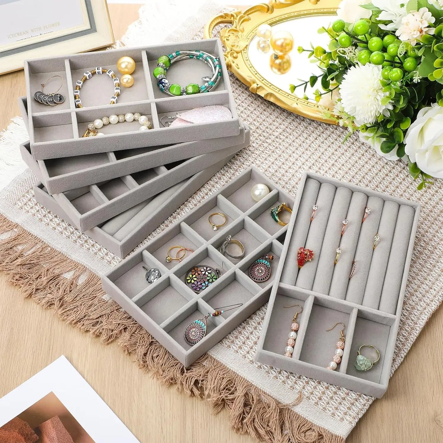 4pcs Hot Sales Fashion Portable Velvet Jewelry Ring Jewelry Display Organizer Box Tray Holder Earring Jewelry Storage