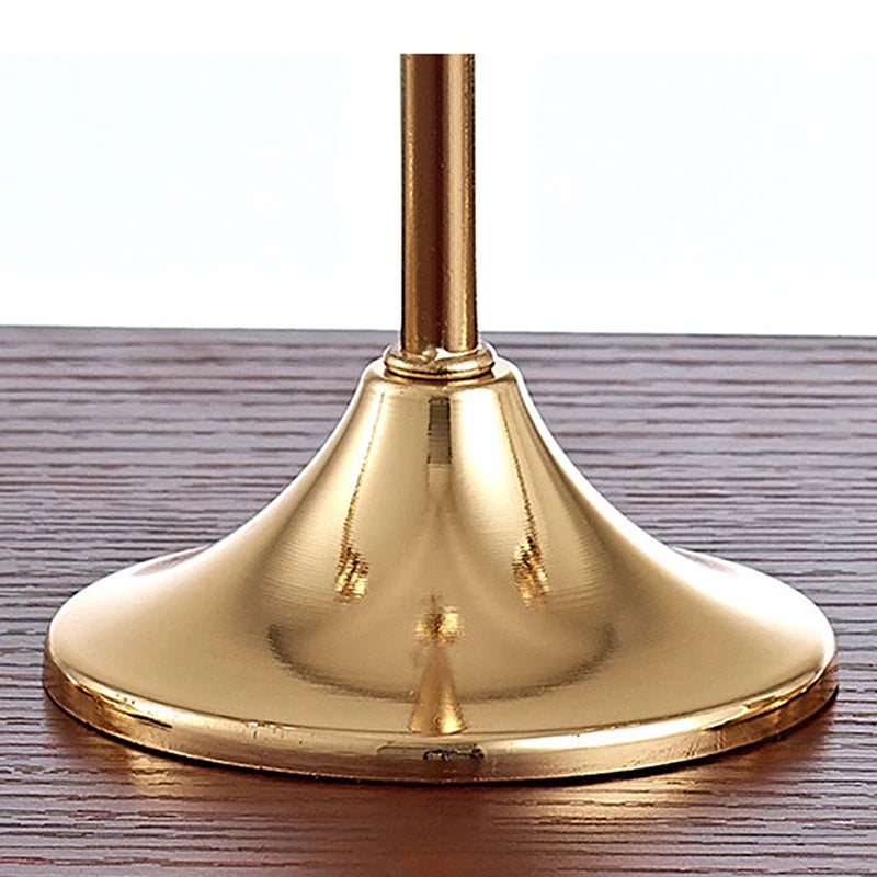 European style Metal Candle Holders Simple Golden Wedding Decoration Bar Party Living Room Decor Home Decor Candlestick