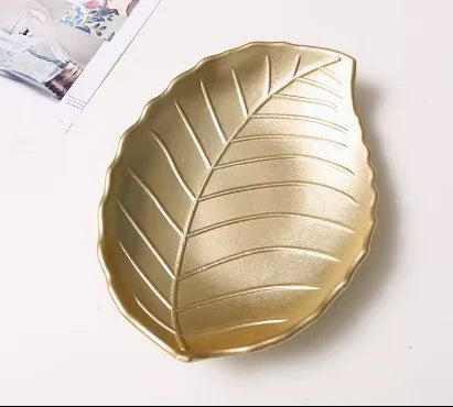 Nordic Wooden Tray Gold Leaf Shape Serving Tray Jewelry Pallet Fruit Snack Candy Dish Table Decoration Storage Organizer