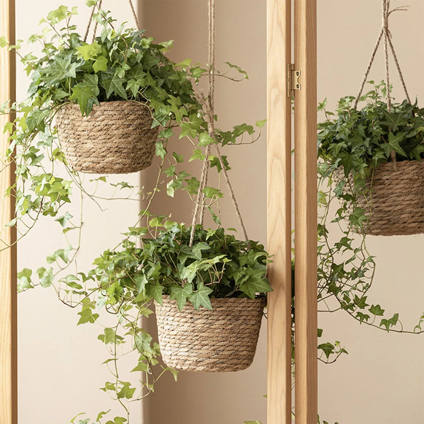 Hanging Woven Planter Basket Large Capacity and Portable Basket Fine Craftsmanship Burr-free Basket