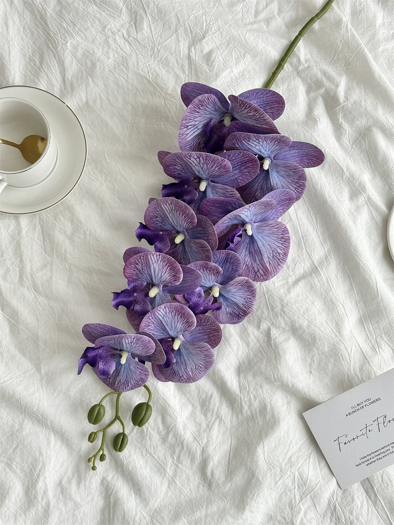 Phalaenopsis imitation flowers fake flowers arrangements High-end orchid flower arrangement The table was decorated with vases