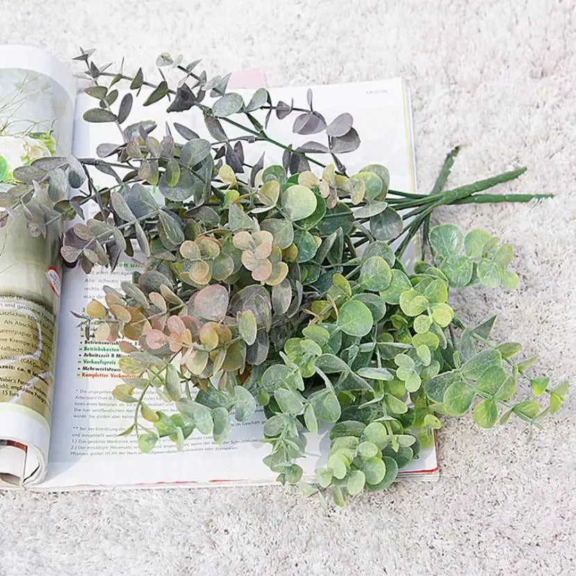 Artificial Plastic Plants Leaves Green Eucalyptus Branch Diy Garden Home Christmas Wedding Vase for Decoration Faux Fake Flowers