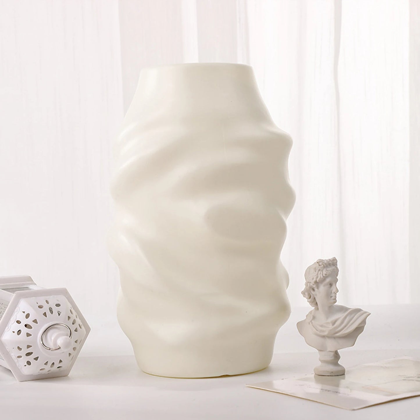 Modern Flower Vase Flower Pot Basket Nordic Home Decoration Vase Minimalist Vase for Home Table Office Bedroom Decors