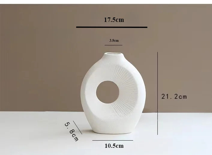 Shaped vase desktop living room dining room ornaments resin vase for children's gifts resin vase for interior decoration.