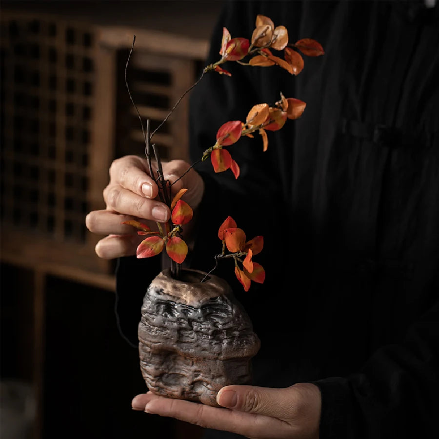 Retro rough pottery mini flower vase, ceramic tabletop small vase, indoor hydroponic ornament decoration